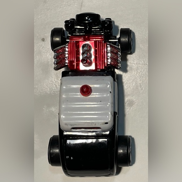 Maisto Knuckle Dragger Black & White Metropolitan Police Diecast Car - Picture 5 of 6